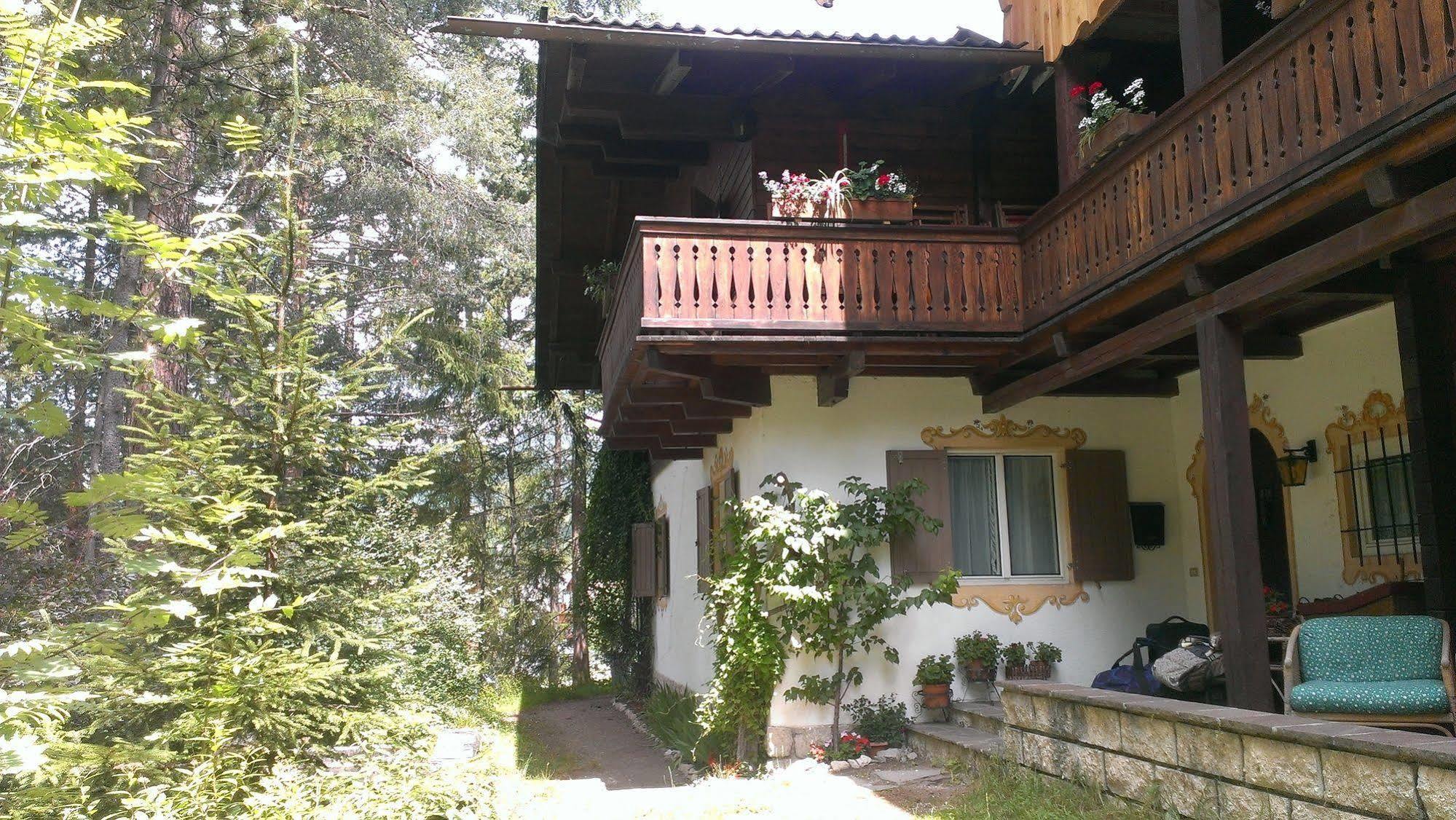 B&B Villa Dolomites Hut San Vigilio Di Marebbe Exterior photo